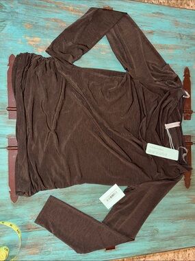 NWT Dear Scarlett Cowl Neck Rouched Top - Womens Size Medium